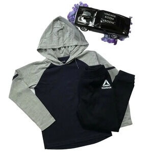 Reebok NWOT Outfit for Boys Size 6